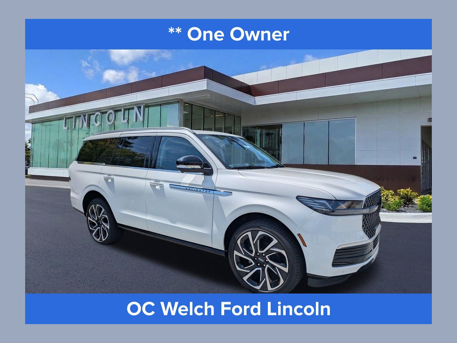 Certified 2026 Lincoln Navigator Reserve AWD/4WD image 1