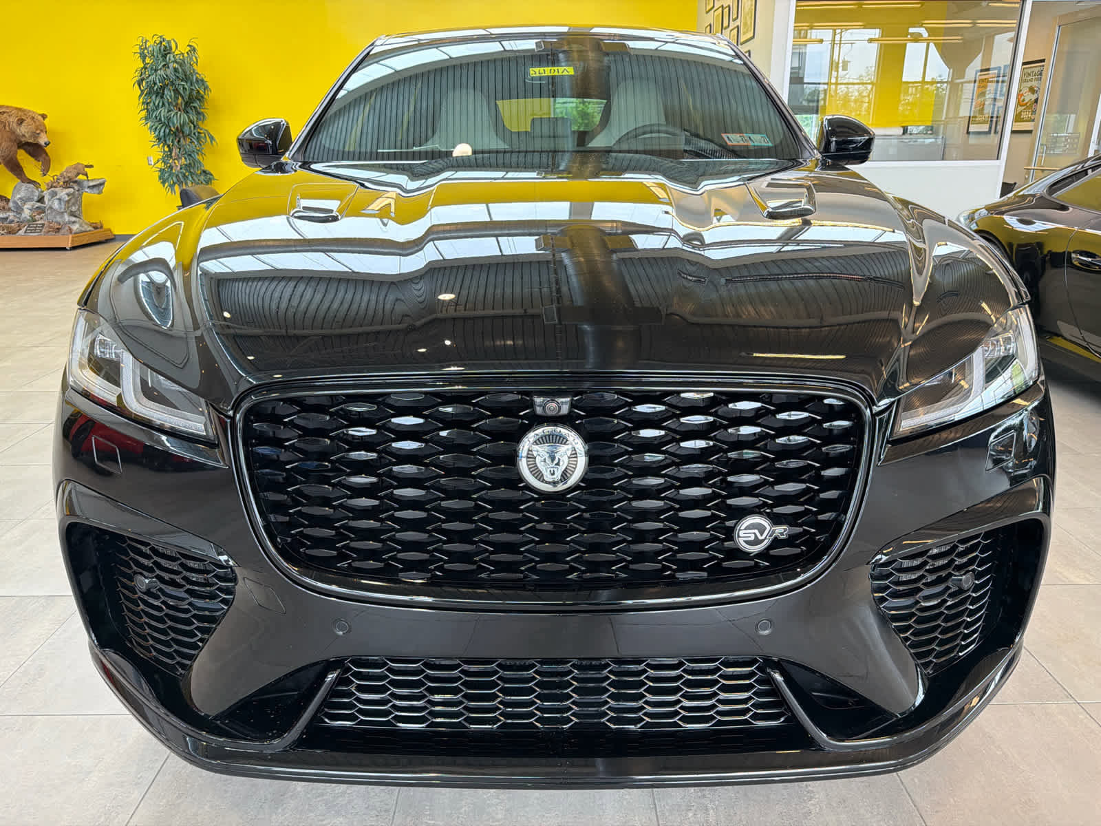 Used 2025 Jaguar F-PACE SVR 575 Edition AWD/4WD image 6