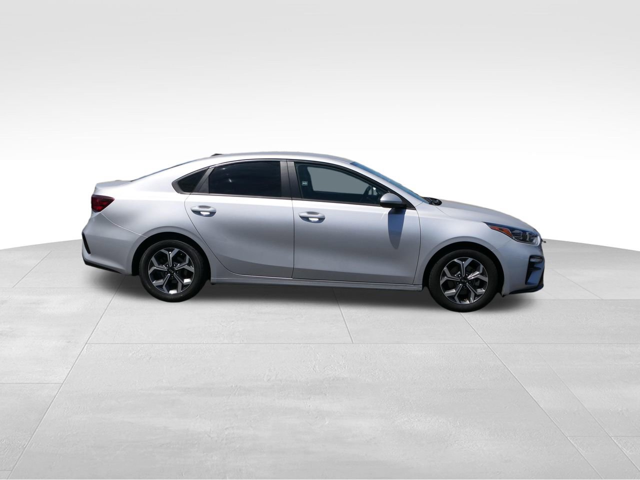 Used 2021 Kia Forte LXS FWD image 2