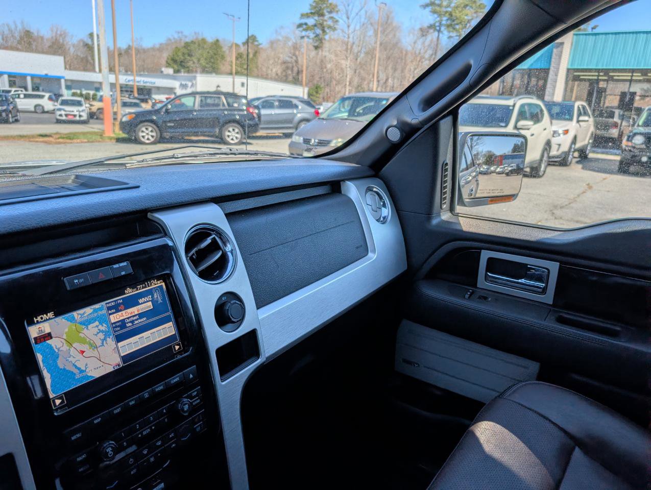 Used 2011 Ford F150 Platinum image 22