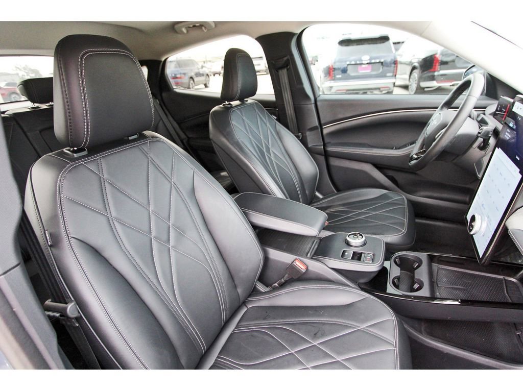 Used 2023 Ford Mustang Mach-E Select w/ Comfort Package Lite image 28