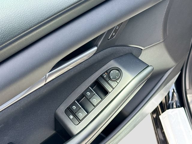 New 2026 MAZDA MAZDA3 s FWD image 18