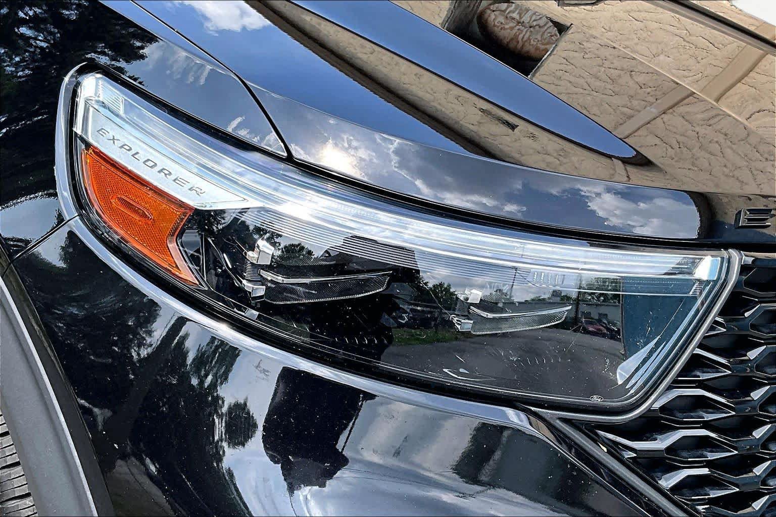 Used 2020 Ford Explorer ST w/ ST Street Pack AWD/4WD image 28