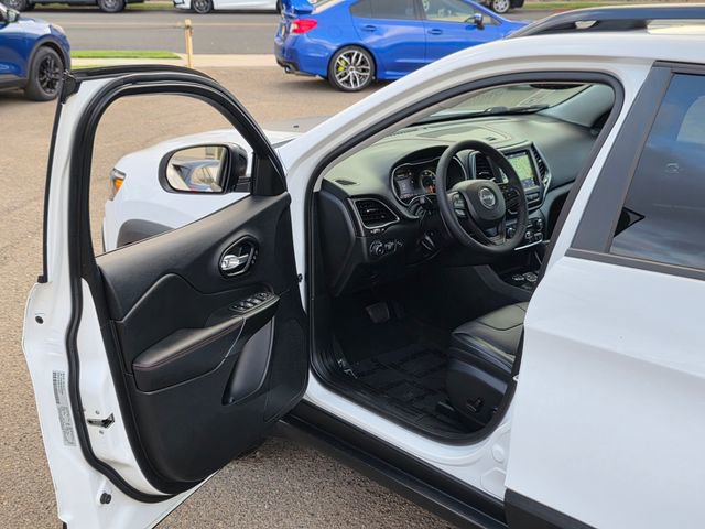 Used 2022 Jeep Cherokee Trailhawk w/ Sun, Sound & Nav Group image 42