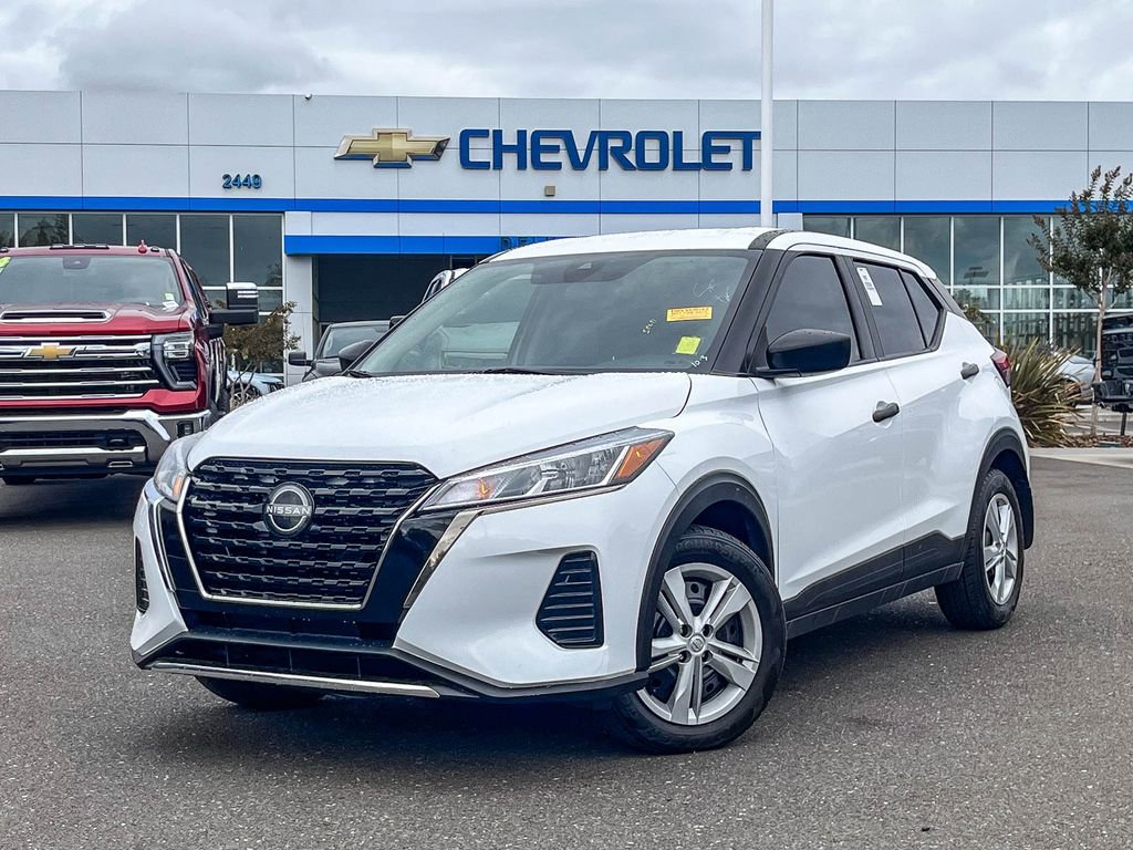 Used 2022 Nissan Kicks S