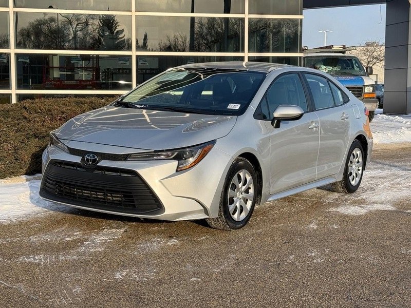 Used 2024 Toyota Corolla LE image 7