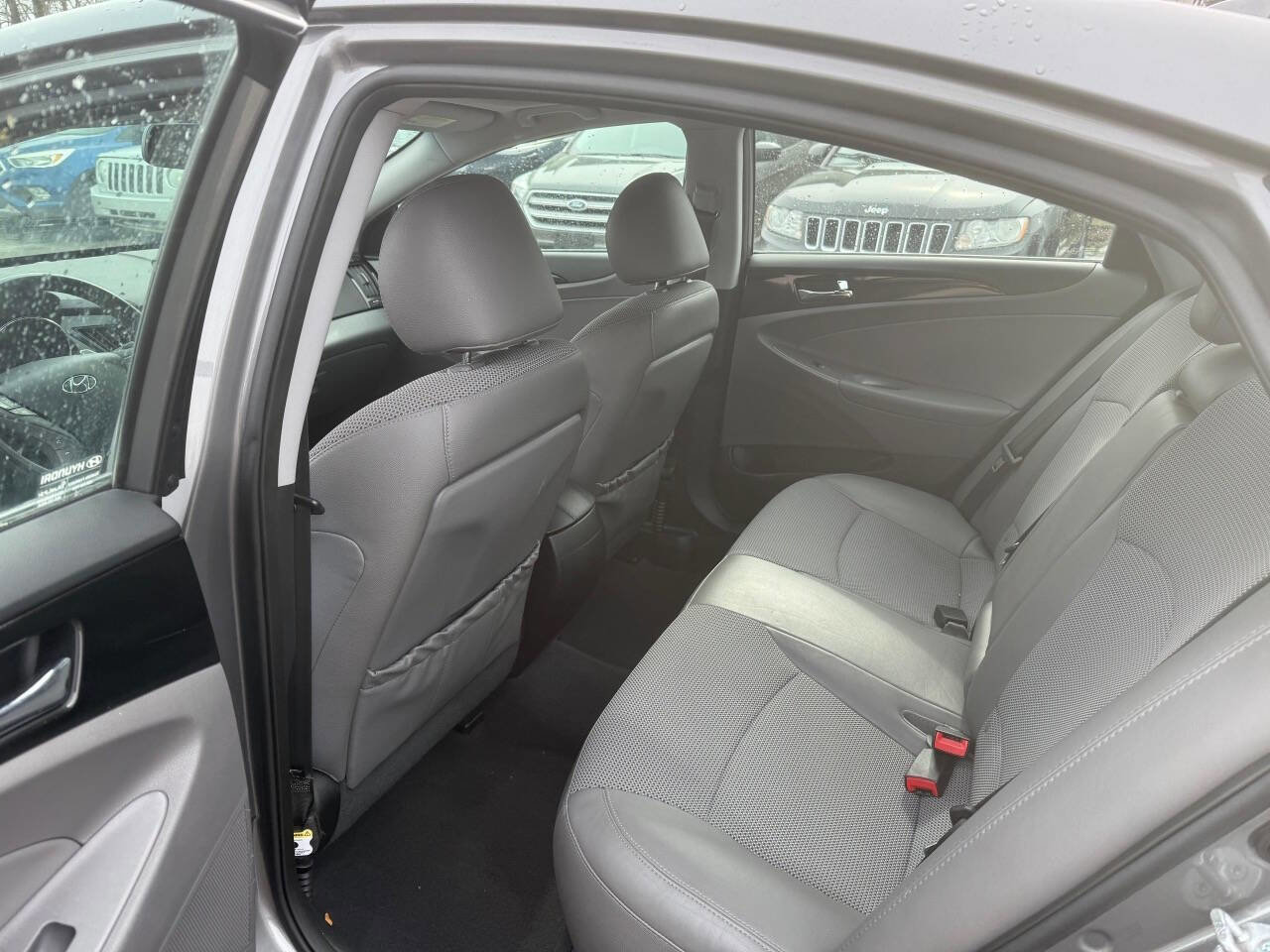 Used 2014 Hyundai Sonata SE w/ Premium Package 04 image 15