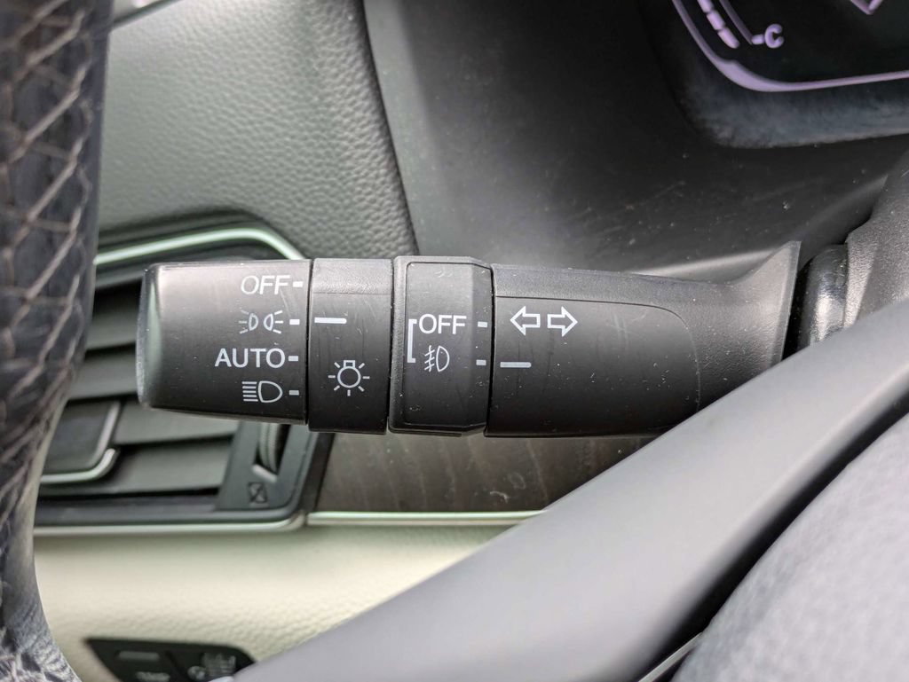 Used 2019 Honda Accord EX-L image 34