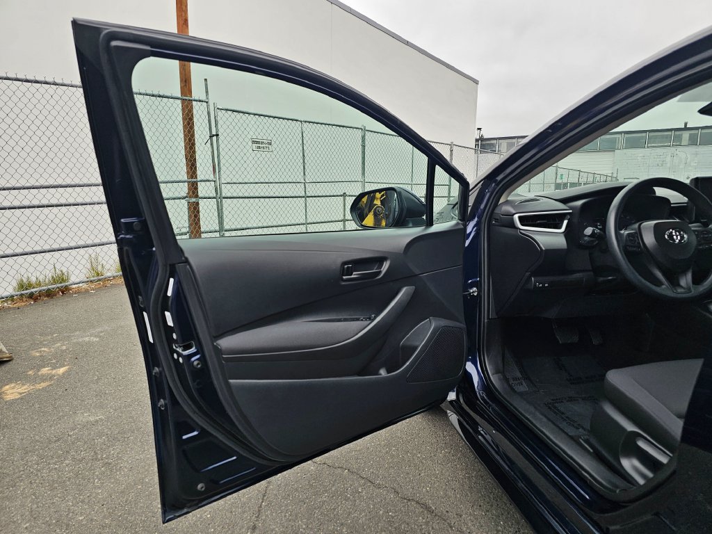 Certified 2025 Toyota Corolla LE FWD image 18