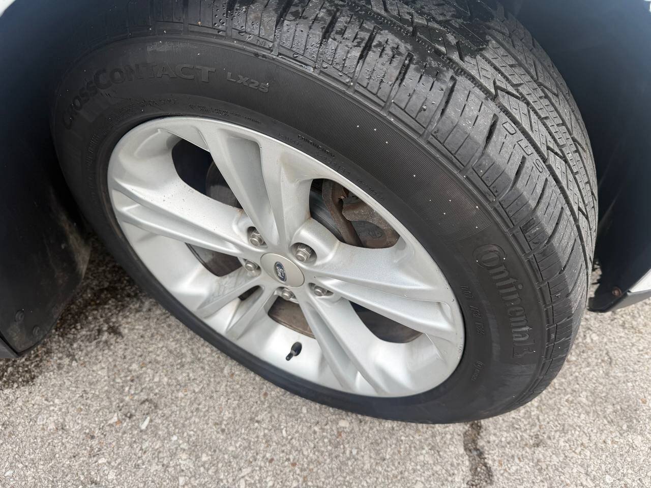 Used 2014 Ford Taurus SEL AWD/4WD image 37