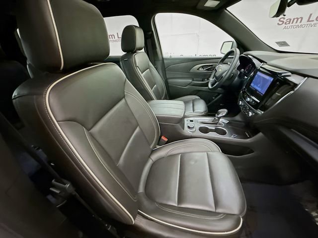 Used 2023 Chevrolet Traverse Premier image 32