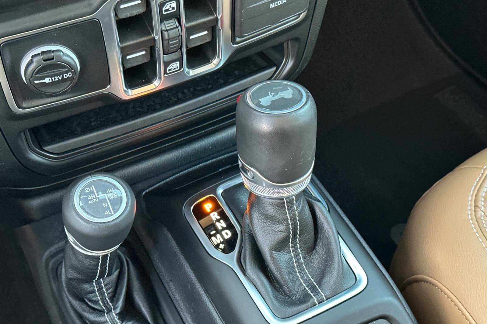 Used 2022 Jeep Wrangler Unlimited Sahara w/ Safety Group image 22