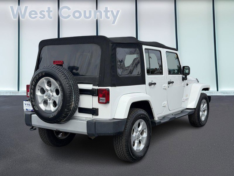 Used 2015 Jeep Wrangler Unlimited Sahara w/ Connectivity Group image 4