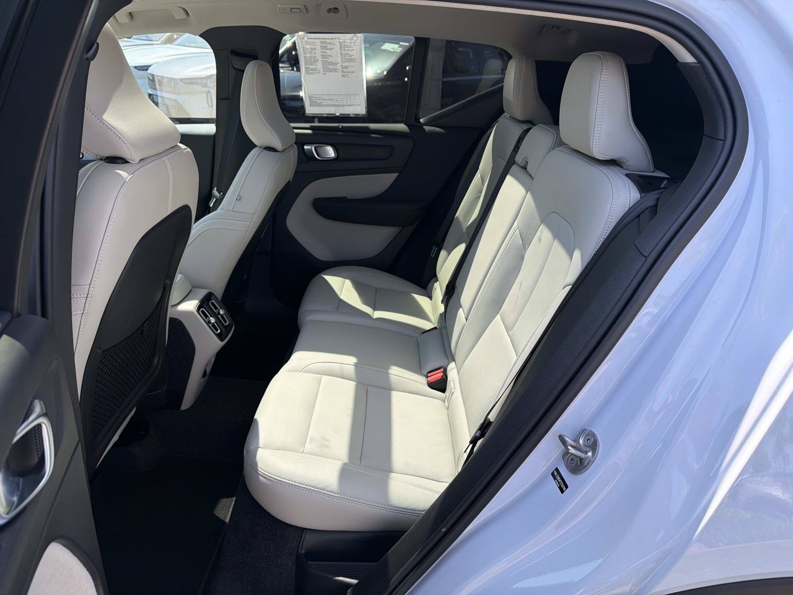 New 2026 Volvo XC40 B5 Plus w/ Protection Package Premier AWD/4WD image 21