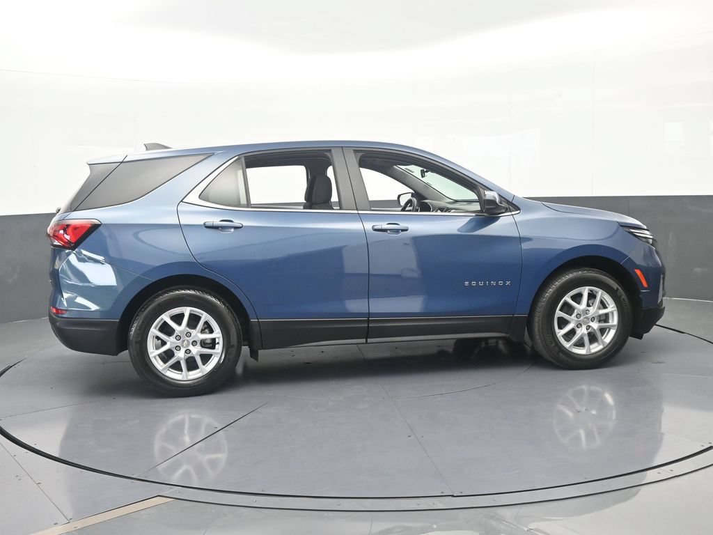 Used 2024 Chevrolet Equinox LT FWD image 7