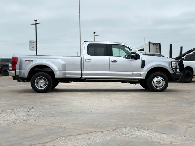 Used 2022 Ford F350 Lariat w/ Lariat Ultimate Package AWD/4WD image 6