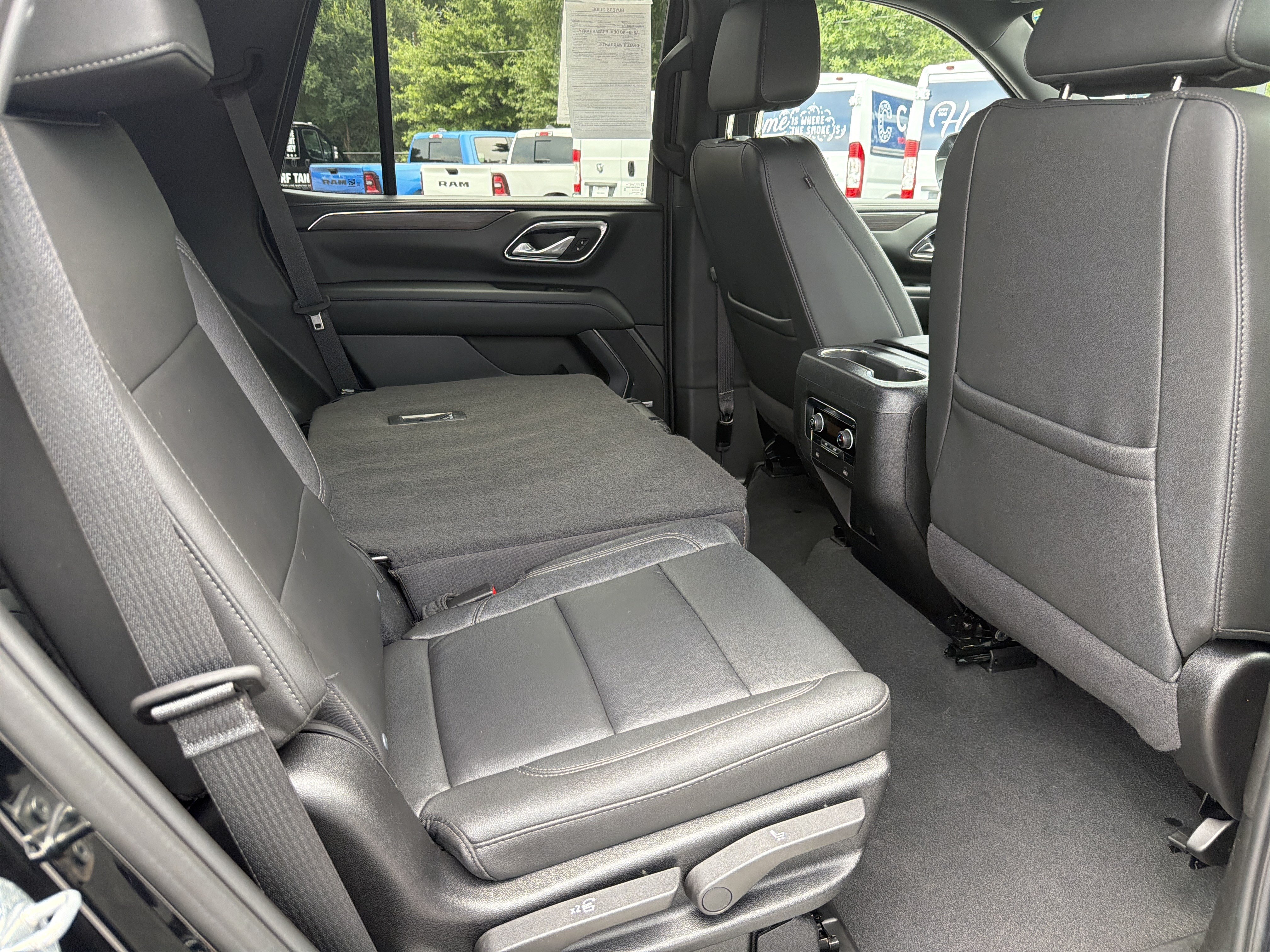 Used 2024 Chevrolet Tahoe LT RWD image 18