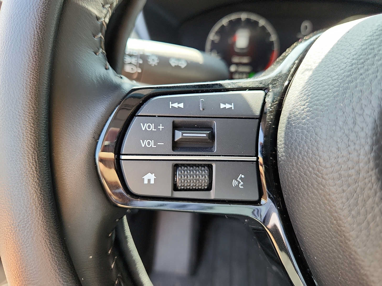 Used 2025 Honda HR-V EX-L image 22