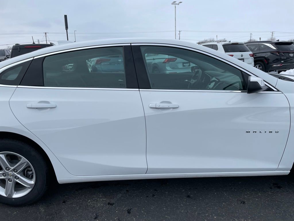 Used 2023 Chevrolet Malibu LT FWD image 26