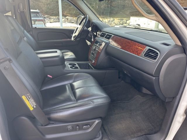 Used 2007 Chevrolet Avalanche LT w/ LT Preferred Equipment Group AWD/4WD image 31