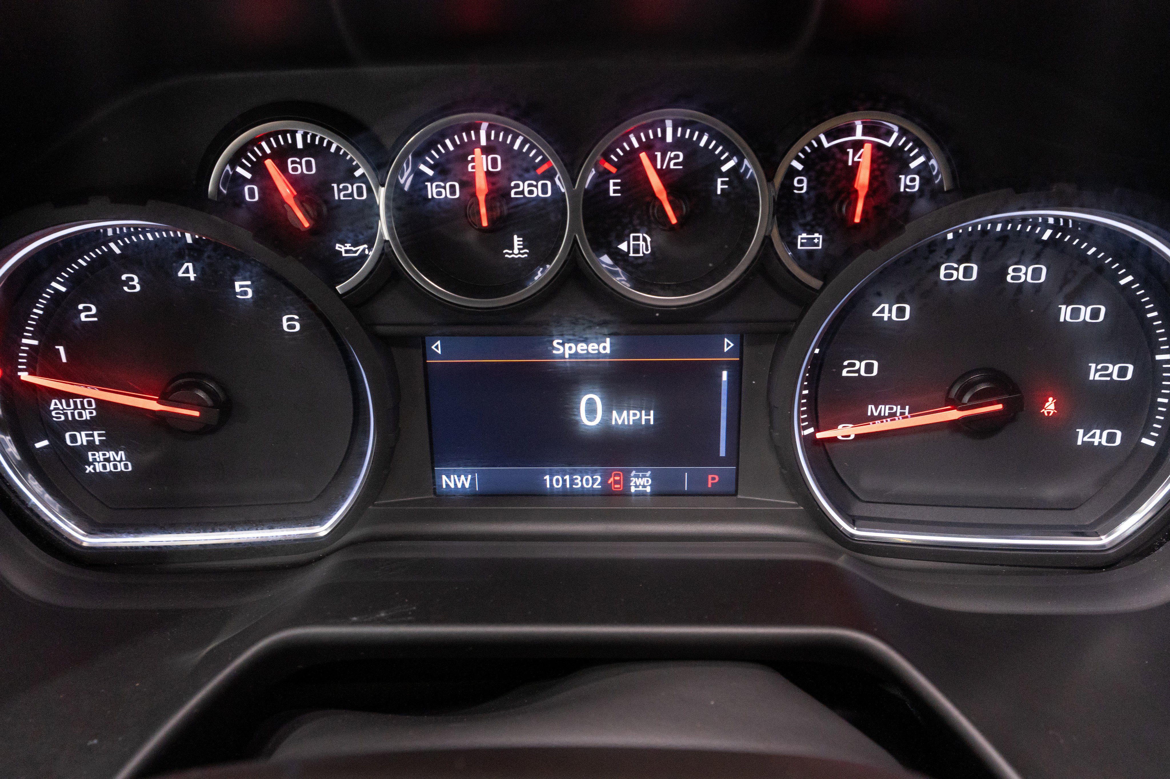 Used 2021 Chevrolet Tahoe RST w/ Luxury Package AWD/4WD image 24