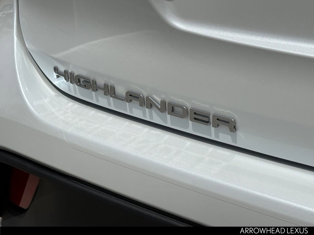 Used 2024 Toyota Highlander XSE AWD/4WD image 36