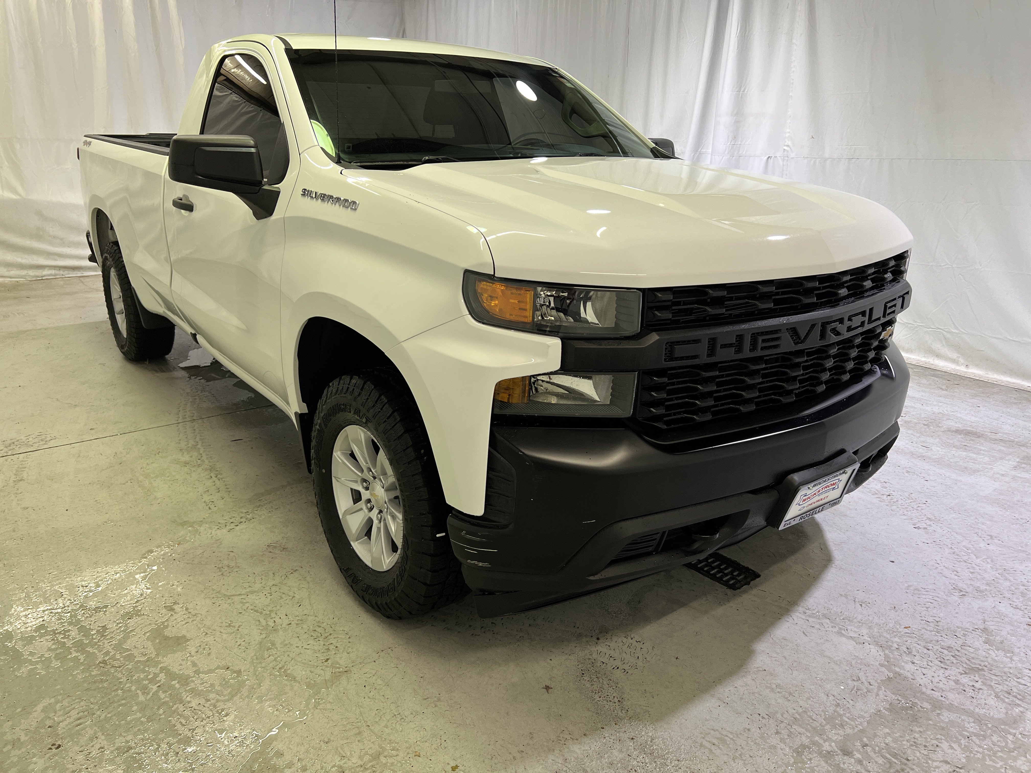 Used 2020 Chevrolet Silverado 1500 W/T w/ WT Value Package AWD/4WD image 2