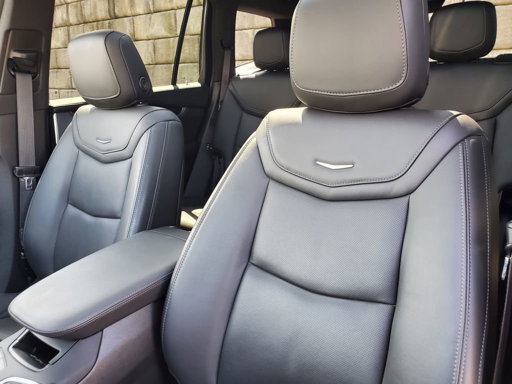 Certified 2023 Cadillac XT6 Premium Luxury w/ LPO, Floor Liner Package AWD/4WD image 33