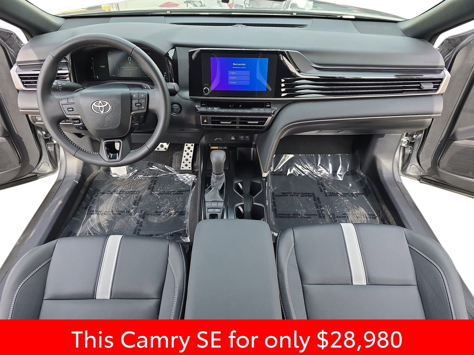 Used 2025 Toyota Camry SE image 15