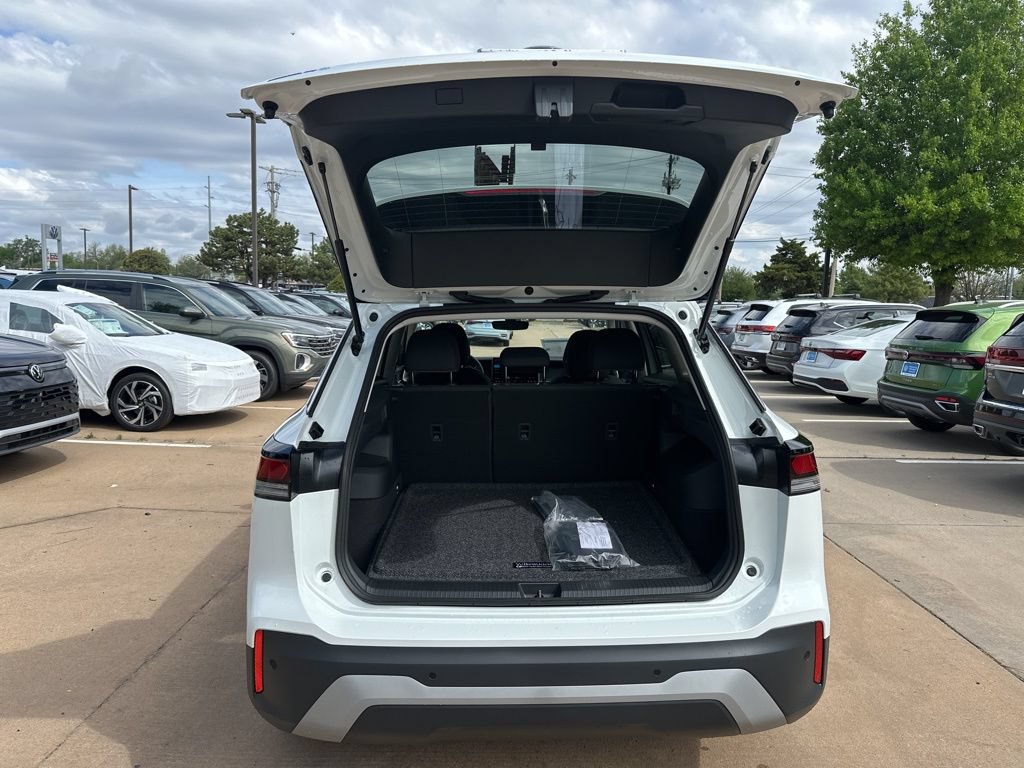 New 2026 Volkswagen Tiguan S FWD image 15