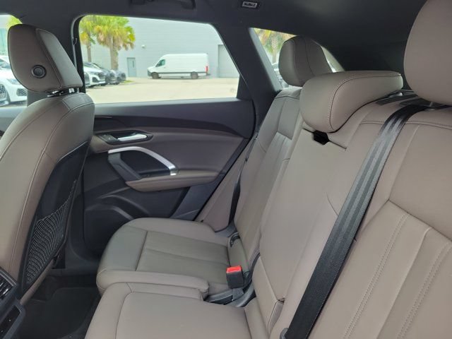 Certified 2025 Audi Q5 Premium w/ Convenience Package AWD/4WD image 11