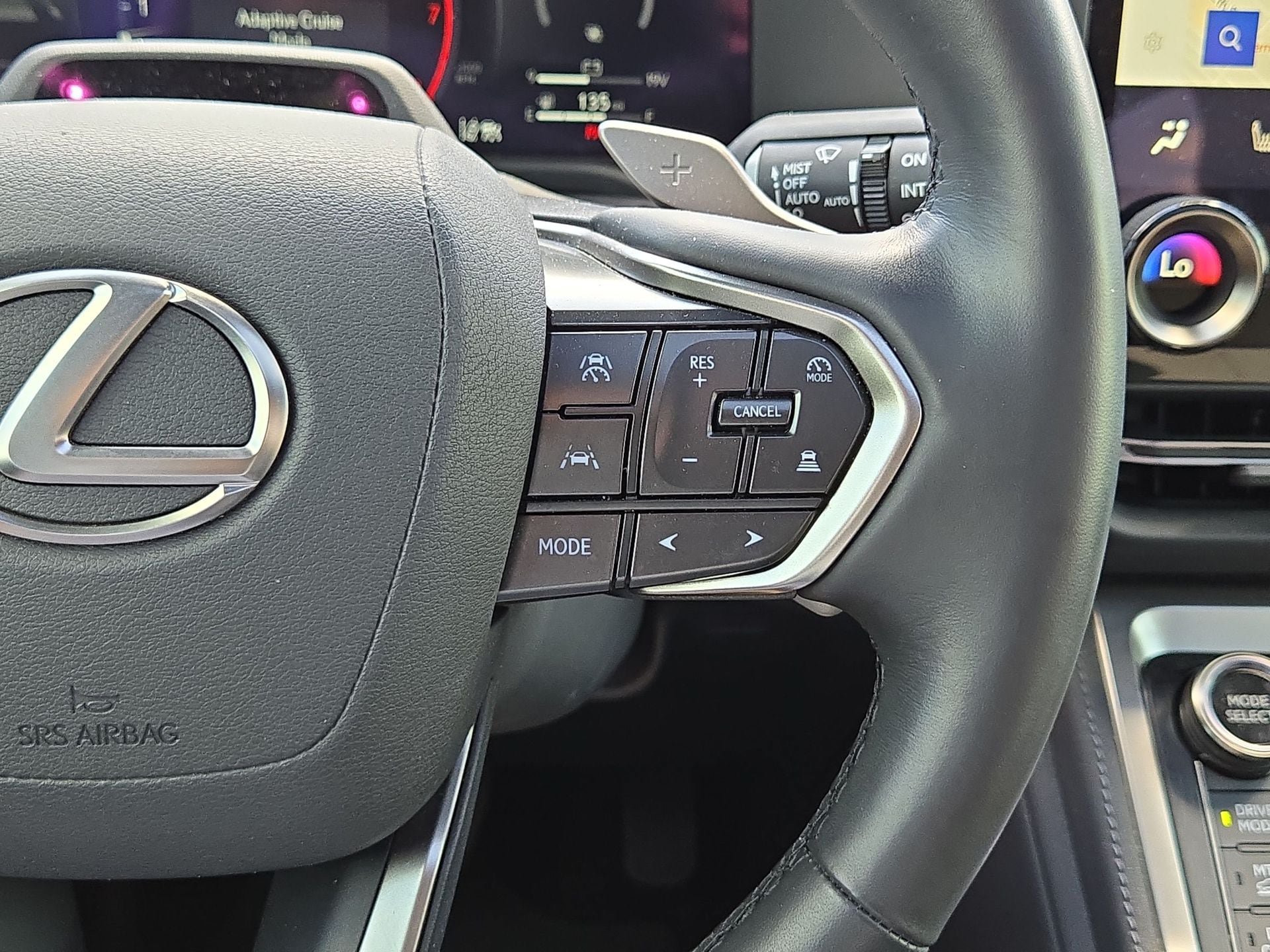 Used 2025 Lexus GX 550 AWD/4WD image 21