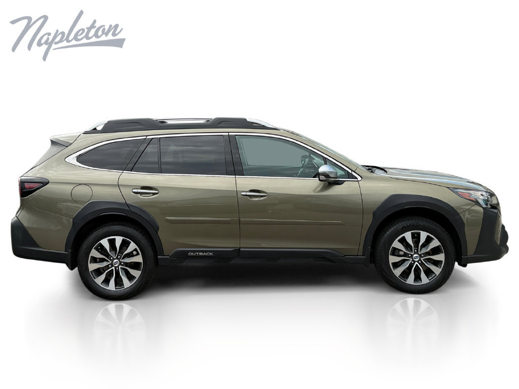 Used 2023 Subaru Outback Touring AWD/4WD image 7