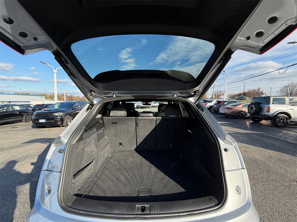Used 2025 Audi Q5 2.0T Premium image 27