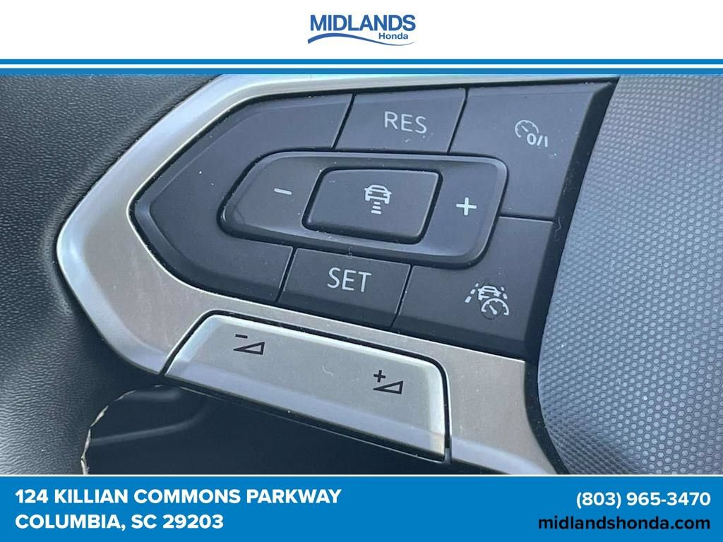 Used 2024 Volkswagen Tiguan SE FWD image 23