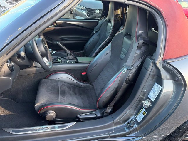 Used 2018 MAZDA MX-5 Miata Club w/ Brembo/BBS Recaro Package RWD image 19