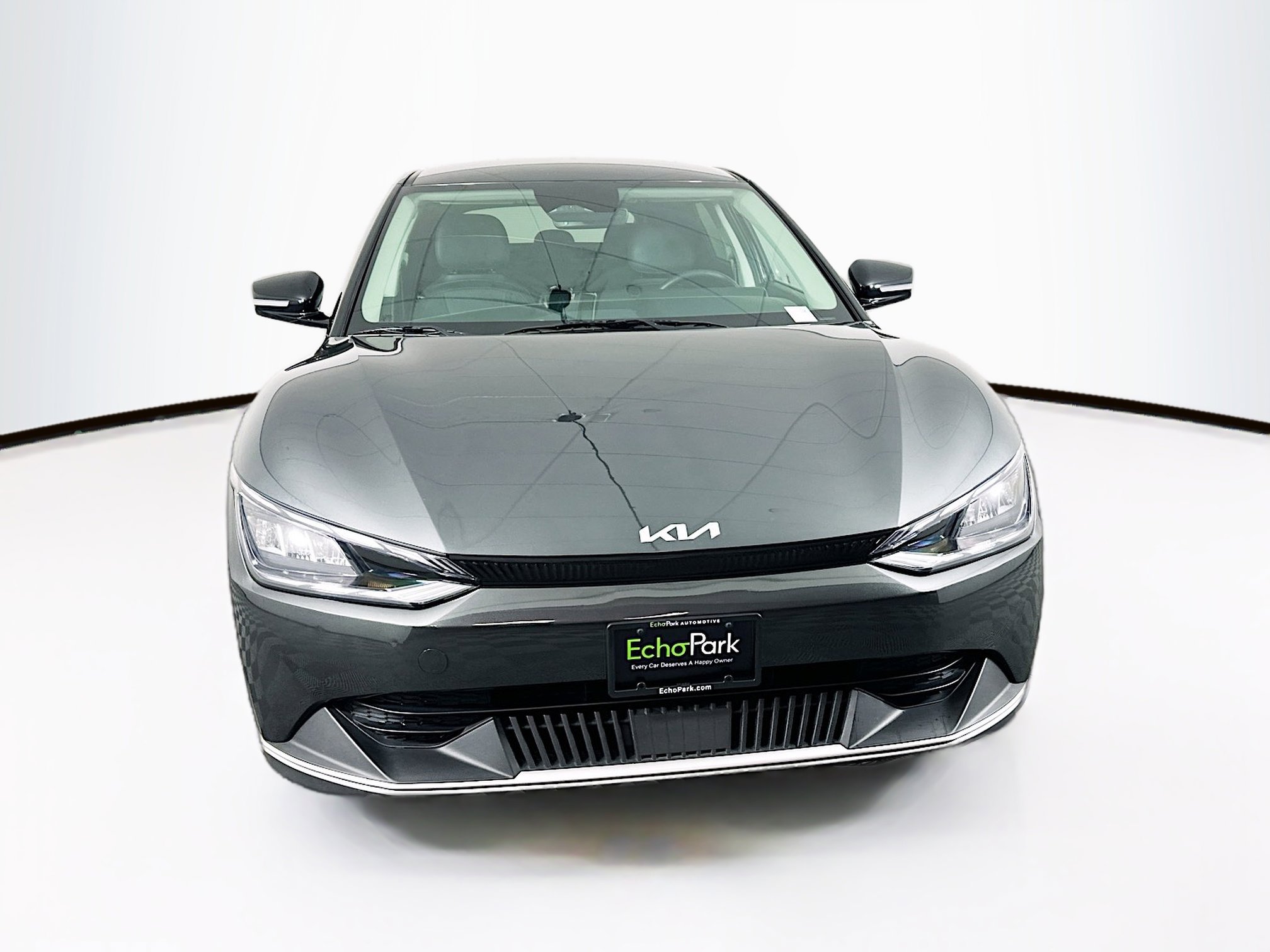 Used 2024 Kia EV6 Light AWD/4WD image 2