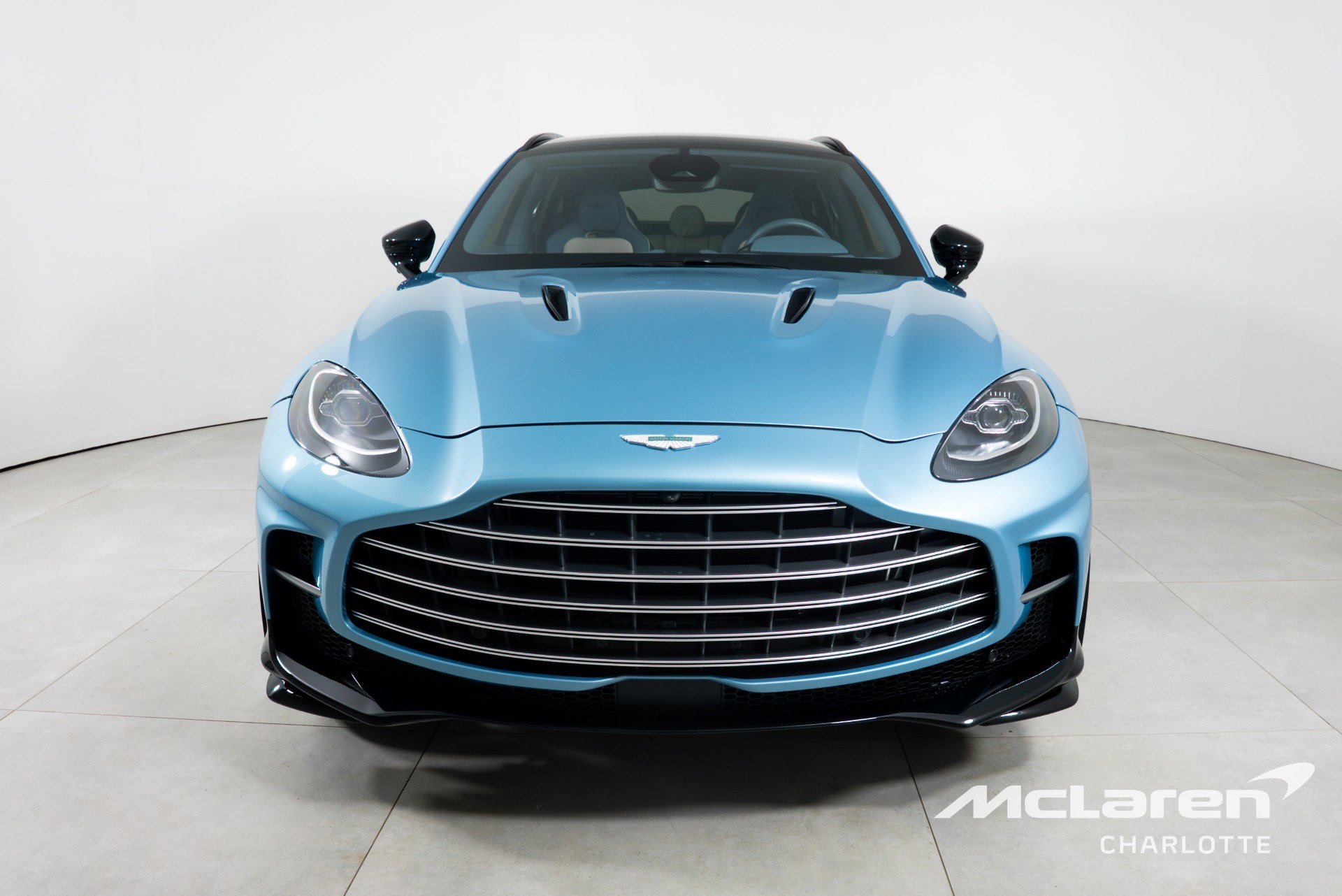 Used 2025 Aston Martin DBX 707 AWD/4WD image 4