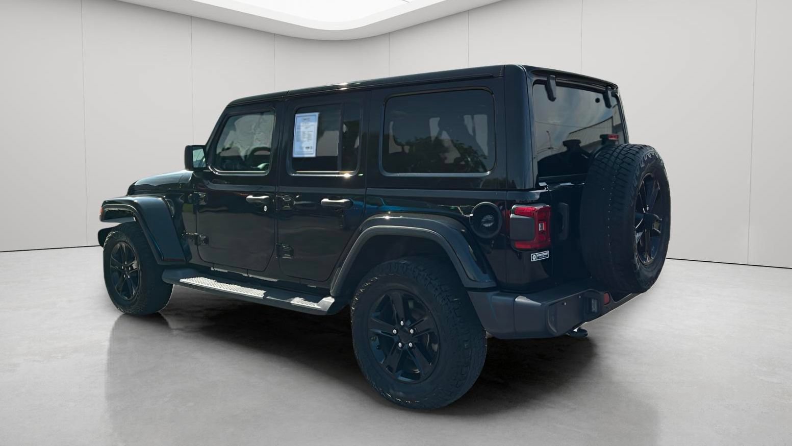Used 2021 Jeep Wrangler Unlimited Sahara AWD/4WD image 8
