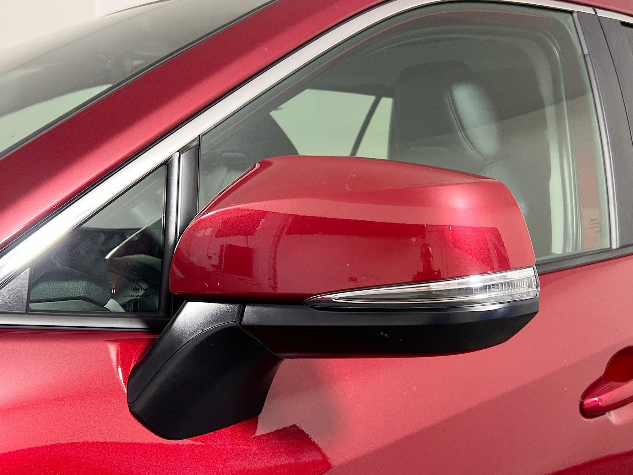 Used 2025 Toyota RAV4 XLE Premium image 12