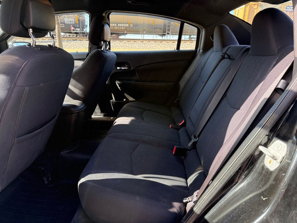 Used 2013 Chrysler 200 LX image 10