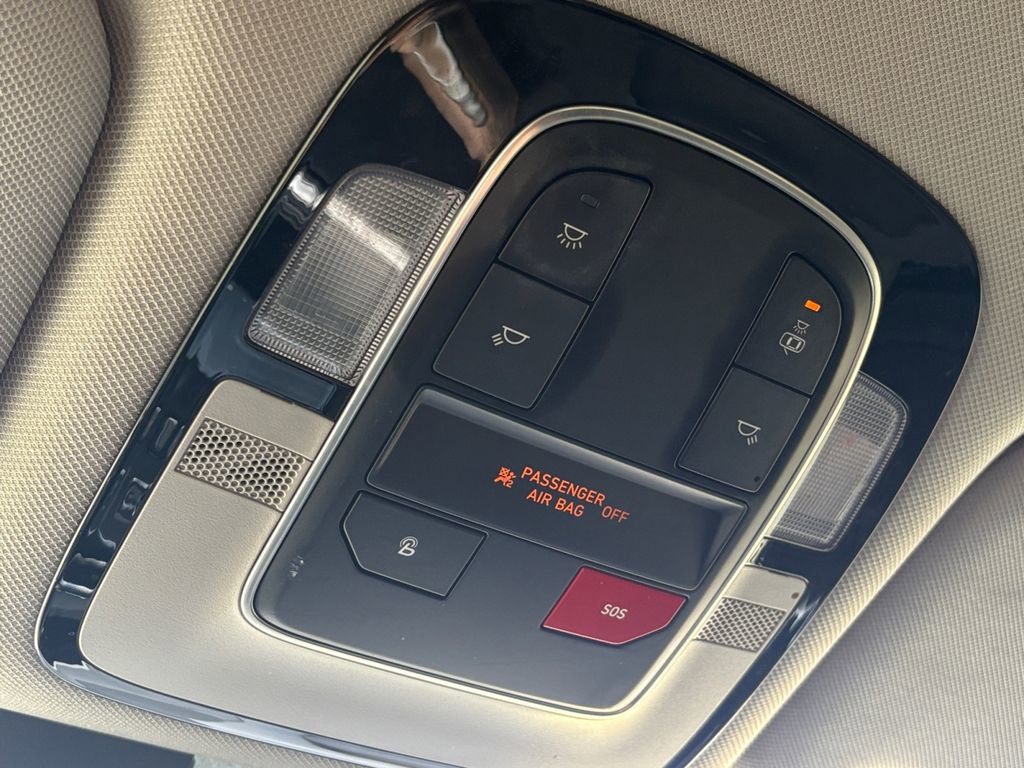 Used 2022 Hyundai Santa Fe SEL AWD/4WD image 16