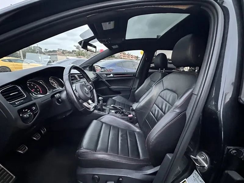 Used 2016 Volkswagen GTI Autobahn w/ Lighting Package (SEL) FWD image 11