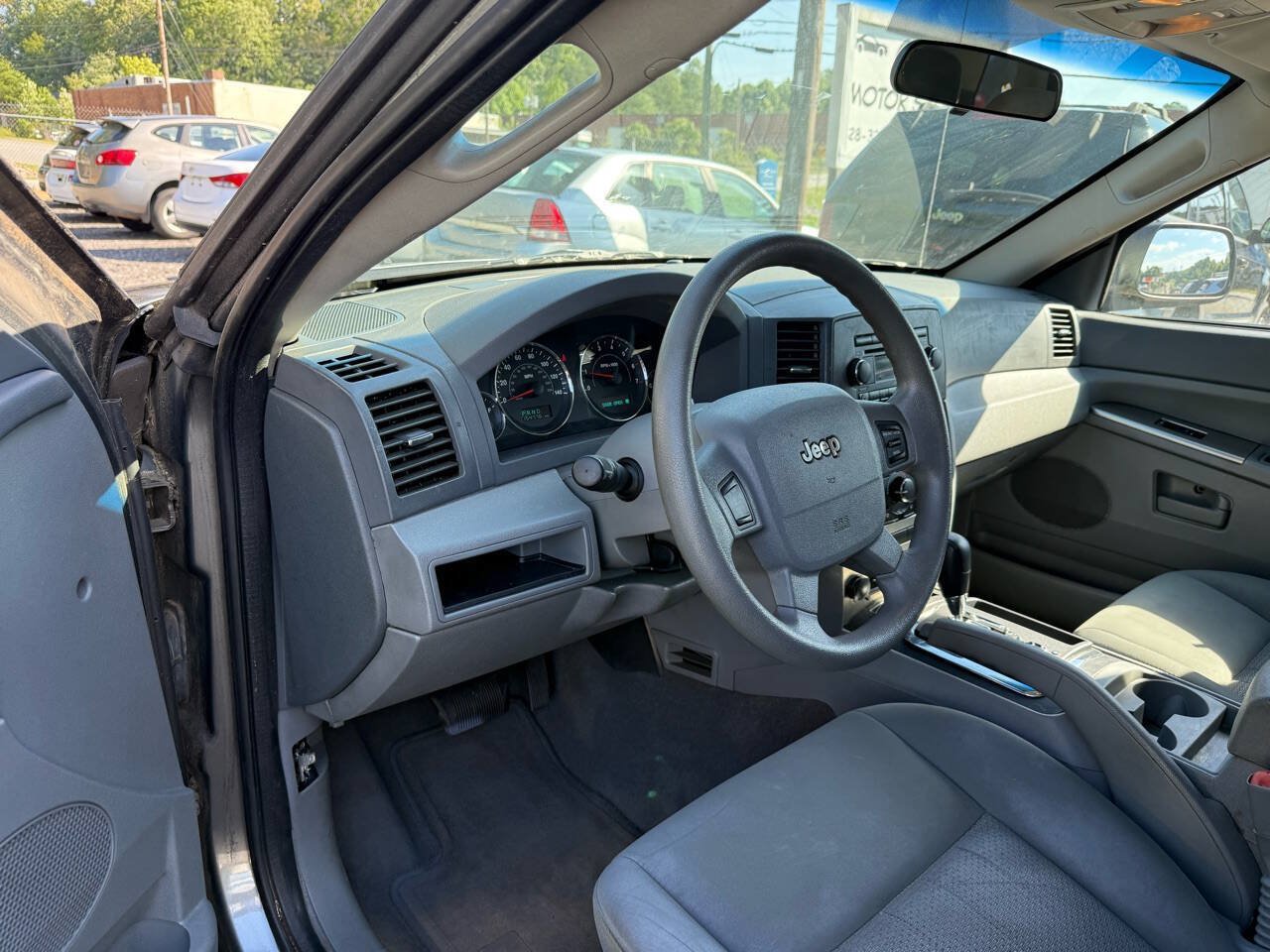 Used 2007 Jeep Grand Cherokee Laredo AWD/4WD image 27