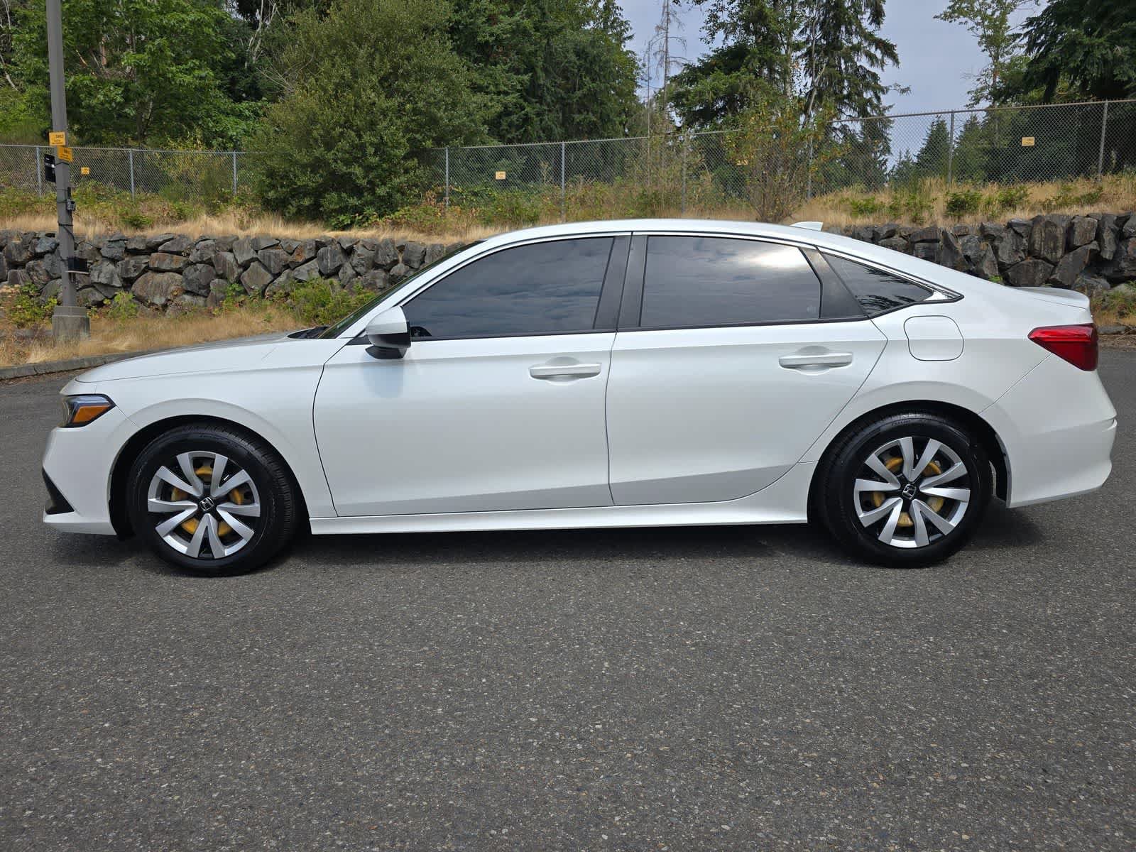 Used 2022 Honda Civic LX image 3