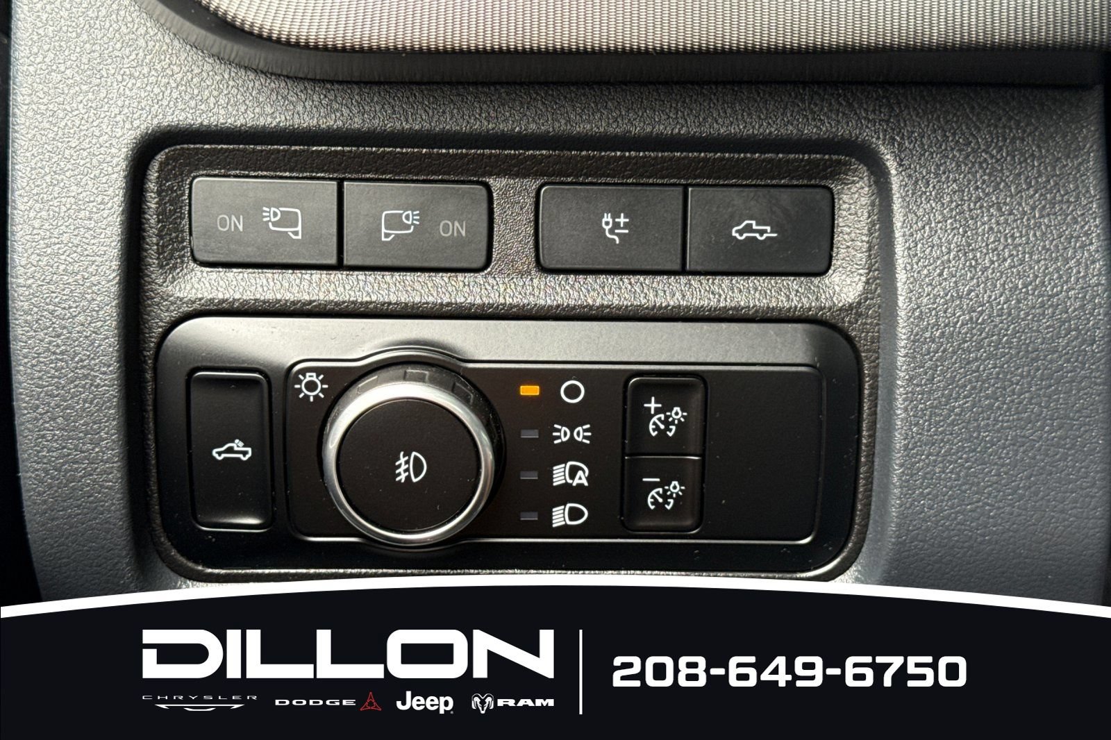 Used 2023 Ford F350 Platinum AWD/4WD image 29