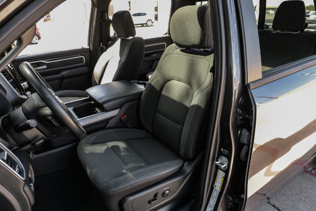 Used 2023 RAM 1500 Big Horn AWD/4WD image 8