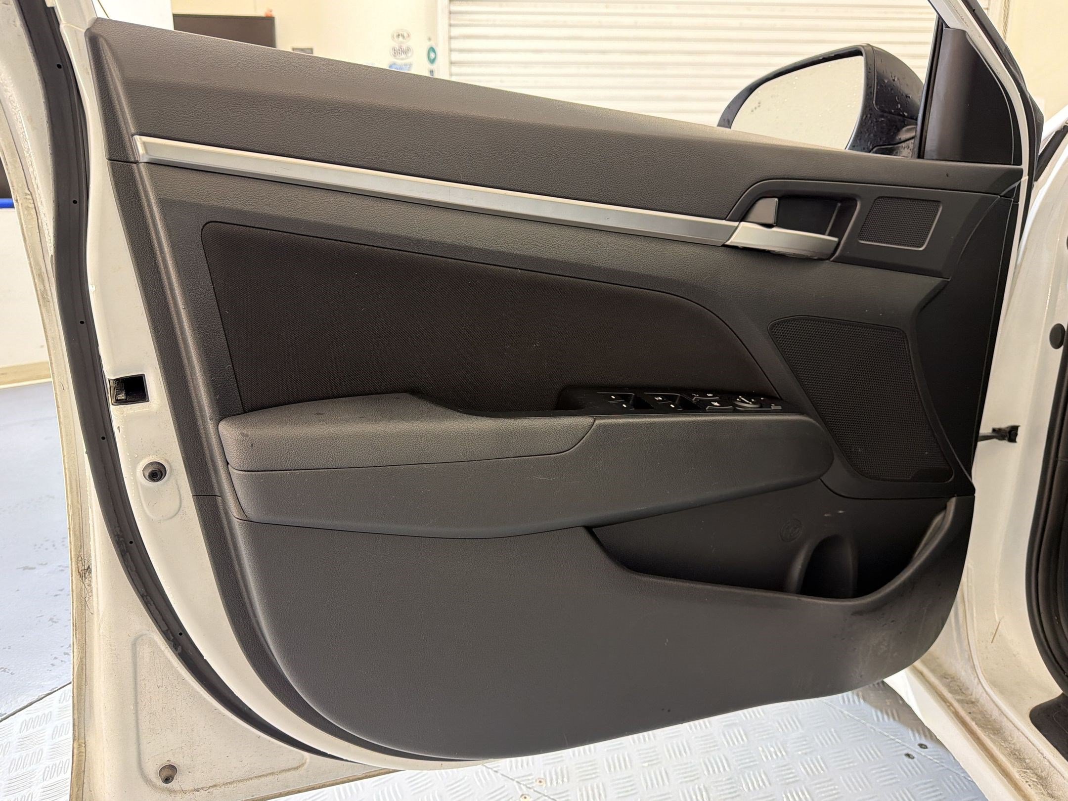 Used 2020 Hyundai Elantra SEL w/ Cargo Package (C1) FWD image 17