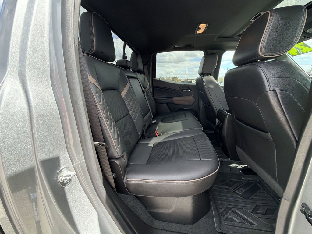 Certified 2024 GMC Canyon Denali image 32