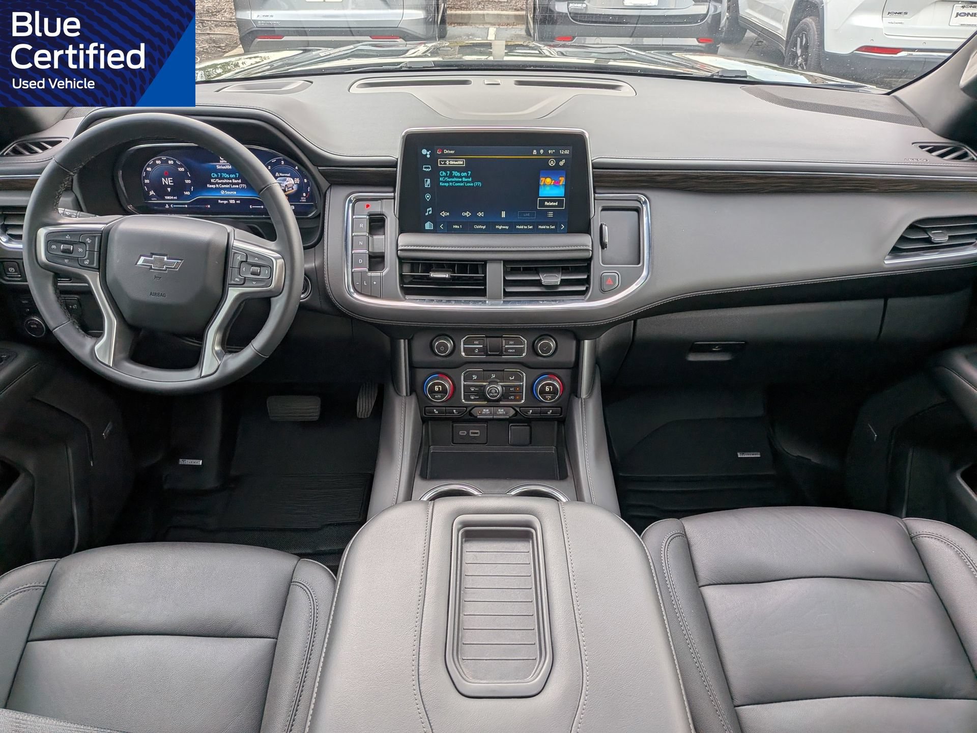 Used 2024 Chevrolet Suburban Z71 w/ Luxury Package AWD/4WD image 18